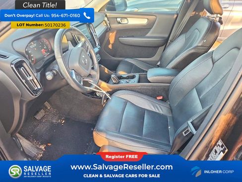 Used 2019 Volvo XC40 T5 Momentum AWD/4WD image 9