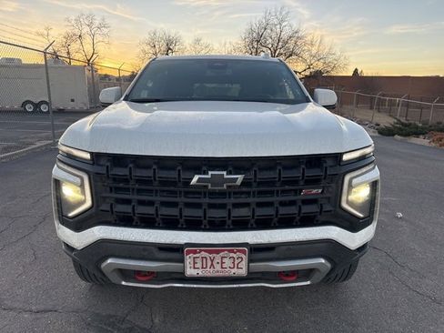 Used 2025 Chevrolet Tahoe Z71 image 2