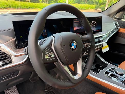 New 2026 BMW X5 xDrive40i AWD/4WD image 15