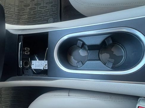 Used 2019 Lincoln MKC Reserve w/ MKC Climate Package image 25