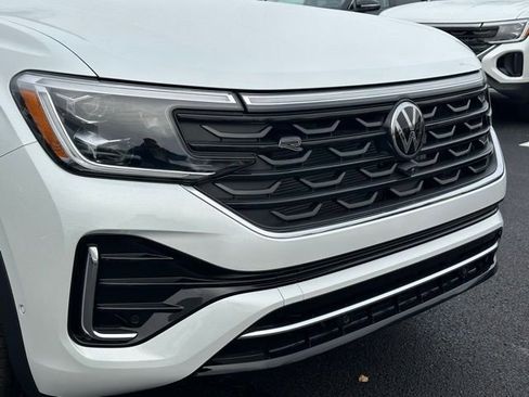 New 2026 Volkswagen Atlas SEL Premium R-Line image 8