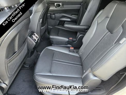 Certified 2024 Kia Sorento EX w/ Panoramic Sunroof Package FWD image 14
