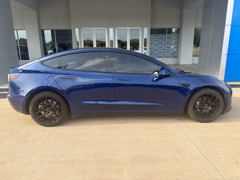 Used 2022 Tesla Model 3 RWD image 7