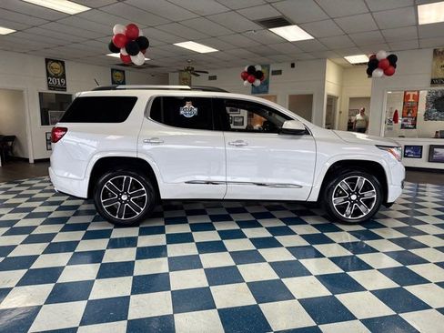 Used 2019 GMC Acadia Denali w/ Technology Package image 8