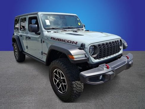 Used 2024 Jeep Wrangler Unlimited Rubicon w/ Safety Group AWD/4WD image 3