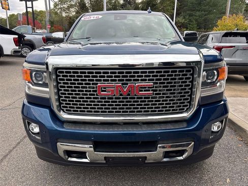 Used 2016 GMC Sierra 2500 Denali w/ Duramax Plus Package image 7