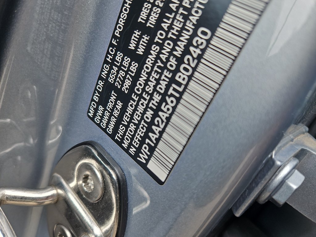 Certified 2026 Porsche Macan Turbo AWD/4WD image 15