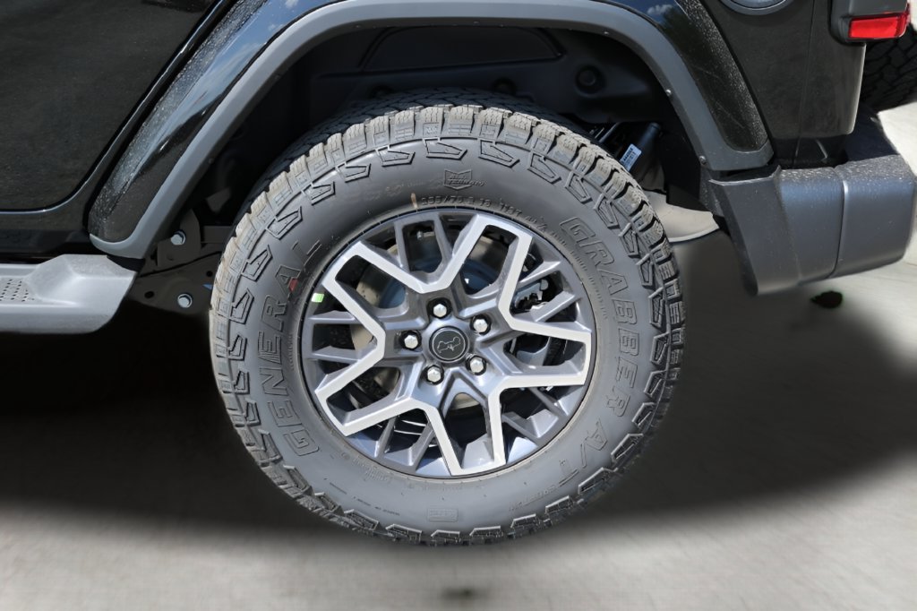 New 2026 Jeep Wrangler Unlimited Sahara AWD/4WD image 9