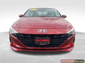 Used 2023 Hyundai Elantra SEL w/ Cargo Package video 2