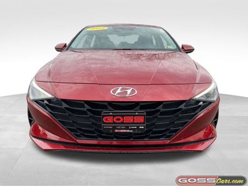 Used 2023 Hyundai Elantra SEL w/ Cargo Package image 2