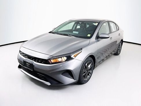 Certified 2023 Kia Forte LXS FWD image 1