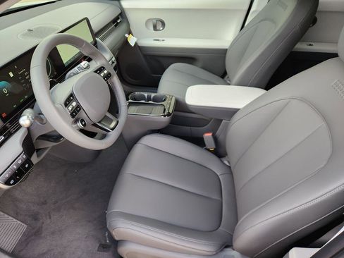 New 2026 Hyundai Ioniq 5 SEL image 8
