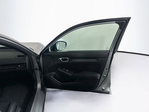 Used 2025 Honda Civic Sport image 31