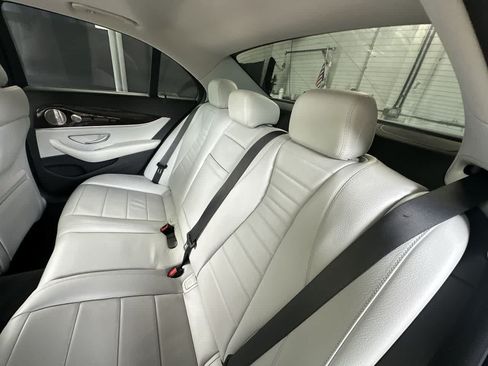 Used 2021 Mercedes-Benz E 350 Sedan image 22