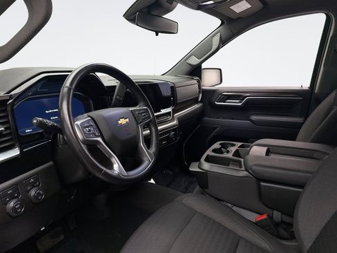 Used 2022 Chevrolet Silverado 1500 LT image 10
