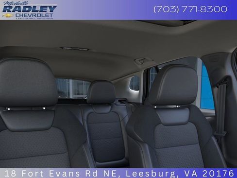 New 2026 Chevrolet Trax LT w/ Sunroof Package image 26