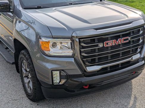 Used 2022 GMC Canyon AT4 image 18