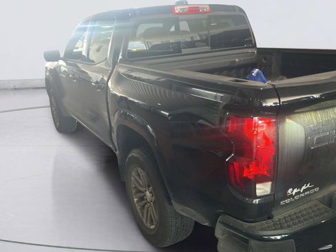 Used 2026 Chevrolet Colorado LT RWD image 3