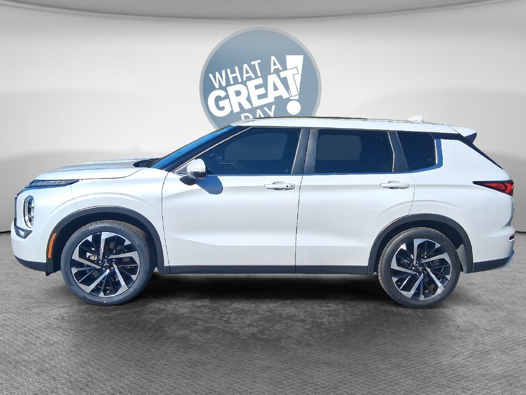 Used 2024 Mitsubishi Outlander FWD image 7