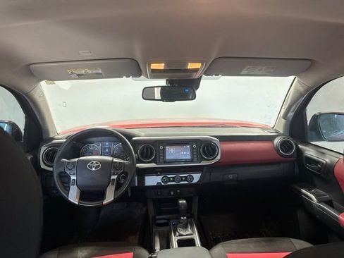 Used 2019 Toyota Tacoma SR5 RWD image 20