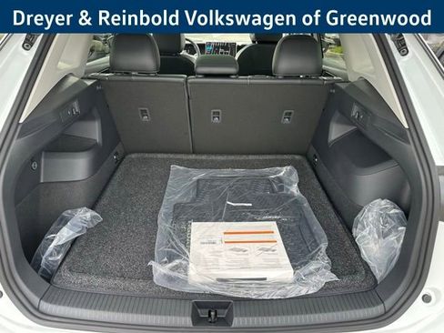 New 2026 Volkswagen Tiguan SE AWD/4WD image 31