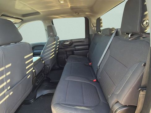 Used 2020 Chevrolet Silverado 3500 LT image 17