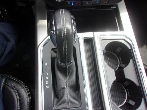 Certified 2018 Ford F150 Lariat image 21