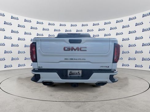 Used 2024 GMC Sierra 1500 AT4 w/ Technology Package AWD/4WD image 4