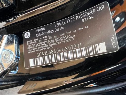 Used 2004 Rolls-Royce Phantom Sedan RWD image 39