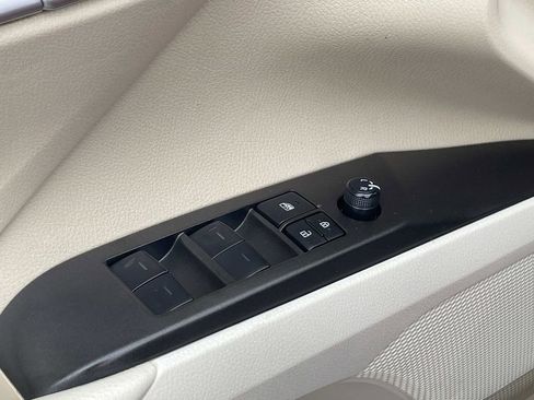 Used 2023 Toyota Camry LE FWD image 19