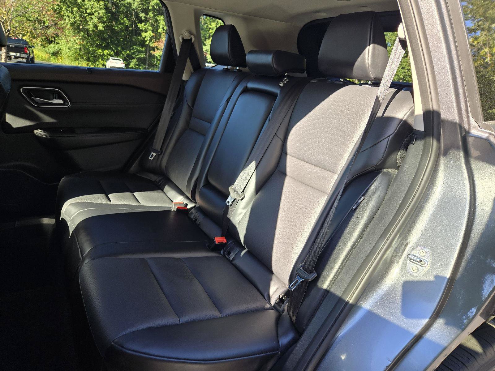 Used 2021 Nissan Rogue SV w/ Premium Package AWD/4WD image 27