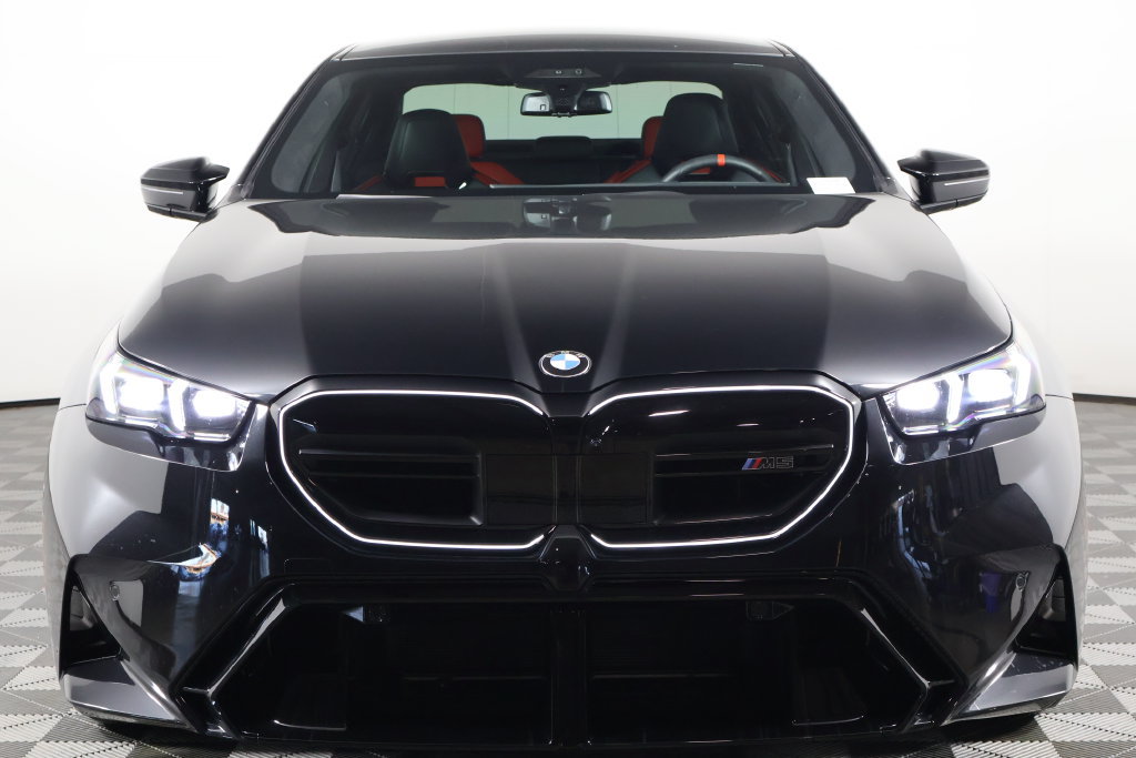 Used 2026 BMW M5 w/ Executive Package AWD/4WD image 2