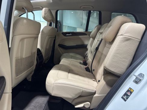 Used 2017 Mercedes-Benz GLS 450 4MATIC image 44