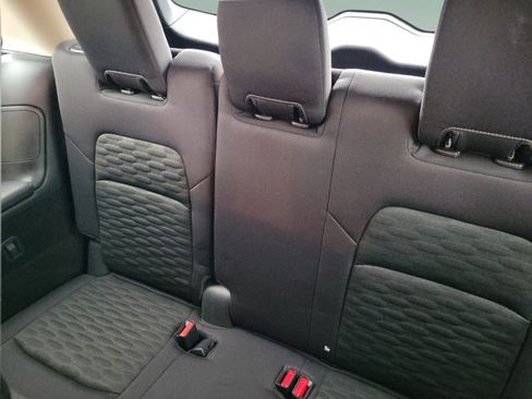 Certified 2025 Nissan Pathfinder SV image 15