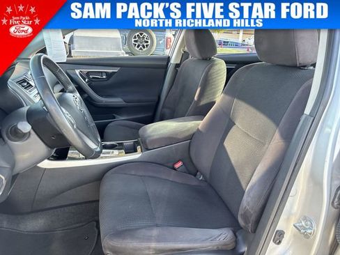 Used 2014 Nissan Altima 2.5 SV w/ Convenience Package image 20