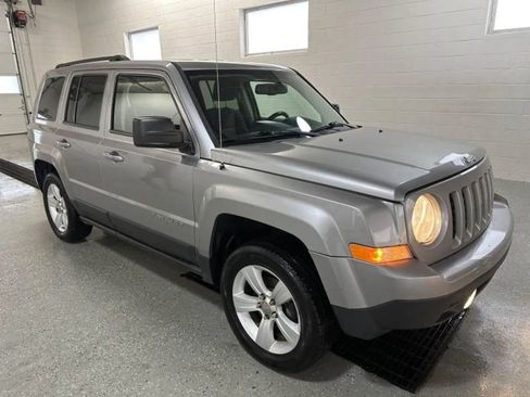 Used 2016 Jeep Patriot Latitude image 4