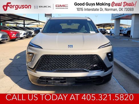 New 2026 Buick Enclave Sport Touring w/ Super Cruise Package FWD image 9