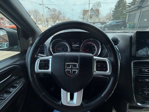 Used 2018 Dodge Grand Caravan GT FWD image 24