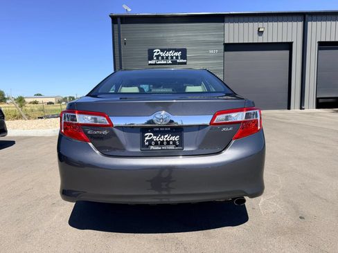 Used 2012 Toyota Camry XLE w/ Leather Pkg FWD image 5