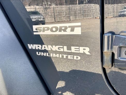 Used 2017 Jeep Wrangler Unlimited Sport w/ Quick Order Package 24S image 28