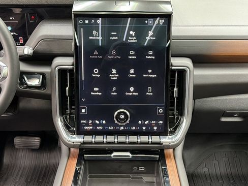 Used 2026 GMC Yukon XL Denali w/ Sun & Power Step Package AWD/4WD image 18