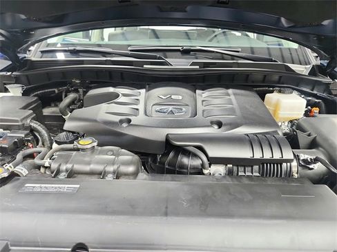 Used 2024 INFINITI QX80 Luxe image 17