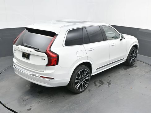 New 2026 Volvo XC90 B6 Plus w/ Protection Package Premier AWD/4WD image 27