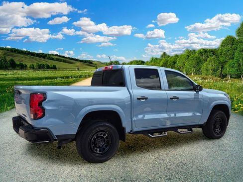 Used 2025 Chevrolet Colorado W/T RWD image 6