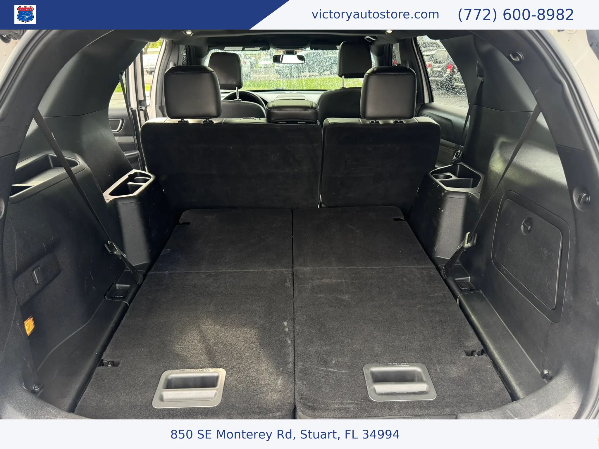 Used 2018 Ford Explorer XLT w/ Equipment Group 202A AWD/4WD image 13