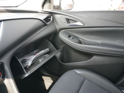 Used 2022 Buick Encore GX Select w/ Sport Touring Package image 33