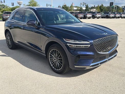 Used 2025 Genesis GV70 2.5T AWD/4WD image 1