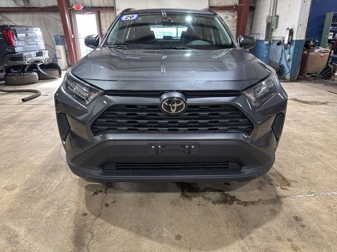 Used 2020 Toyota RAV4 LE image 6