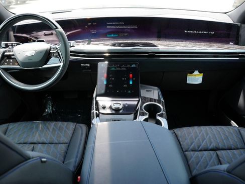 New 2026 Cadillac Escalade IQ Luxury 1 image 86