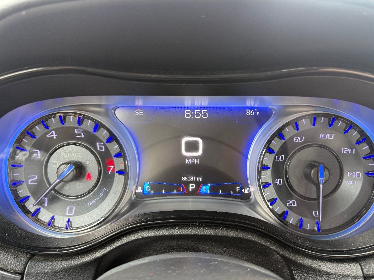 Used 2021 Chrysler 300 Touring L AWD/4WD image 26